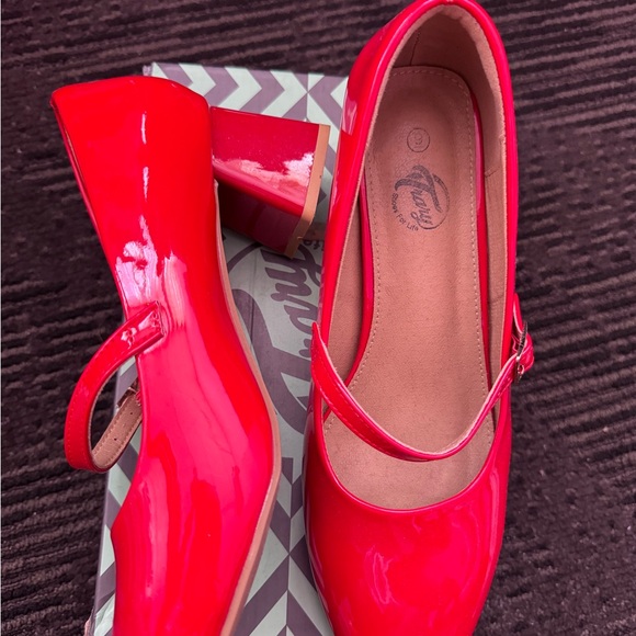 A beautiful red ballet shoes❤️ - Picture 2 of 5